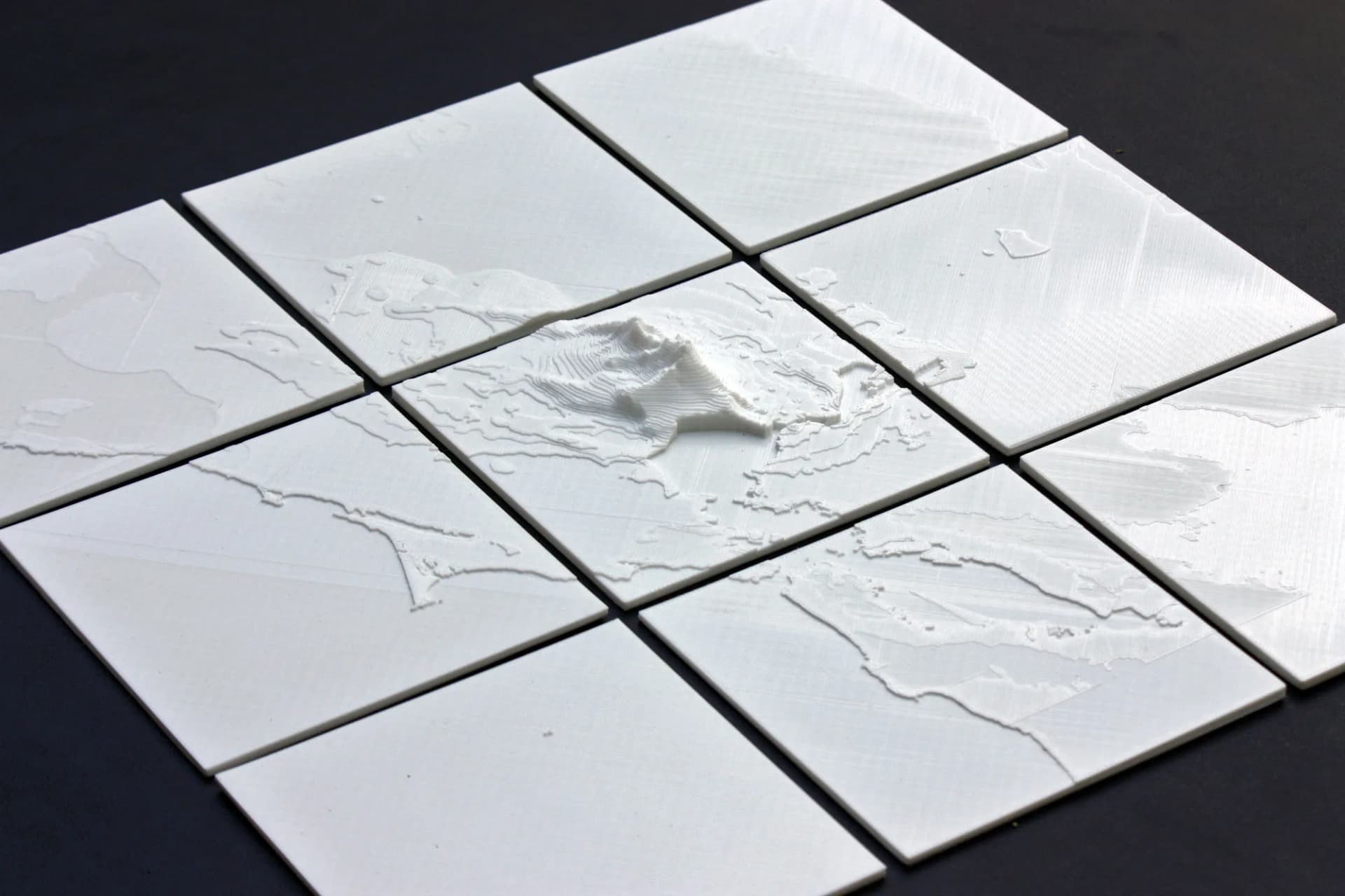 3D printed interlocking tiles designed for seismic-resistant construction