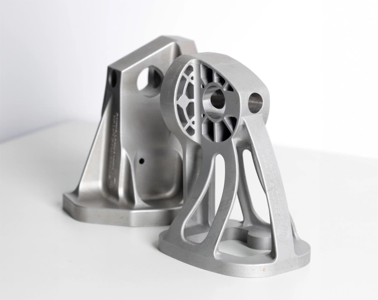 GE Aviation DMLS fuel nozzles for LEAP engine